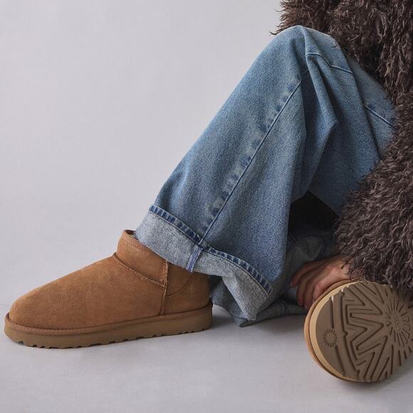 UGG Classic Ultra Mini Chestnut Boots Size 7 - Picture 2 of 14